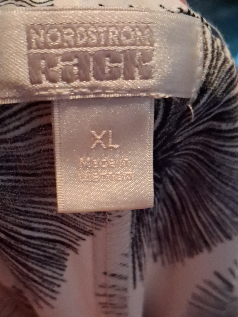 Nordstrom Rack XL Printed Top - Black & White